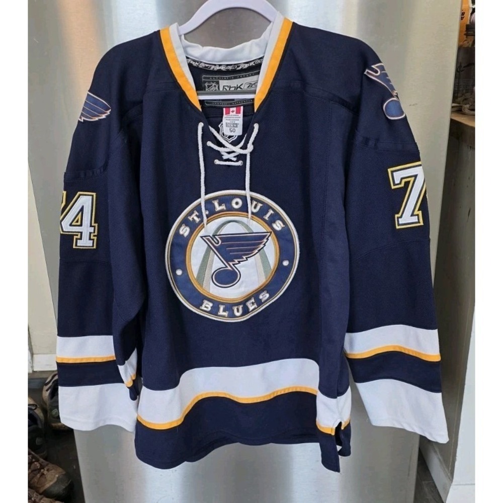 RARE Oshie 74 St. Lois Blues Rookie Jersey 50 Made In Canada Inside Elastic Snap